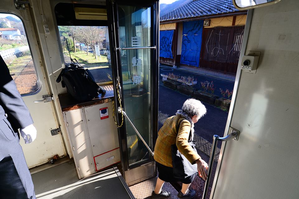 nzuxzr9uz6ivz0jw5ot-o