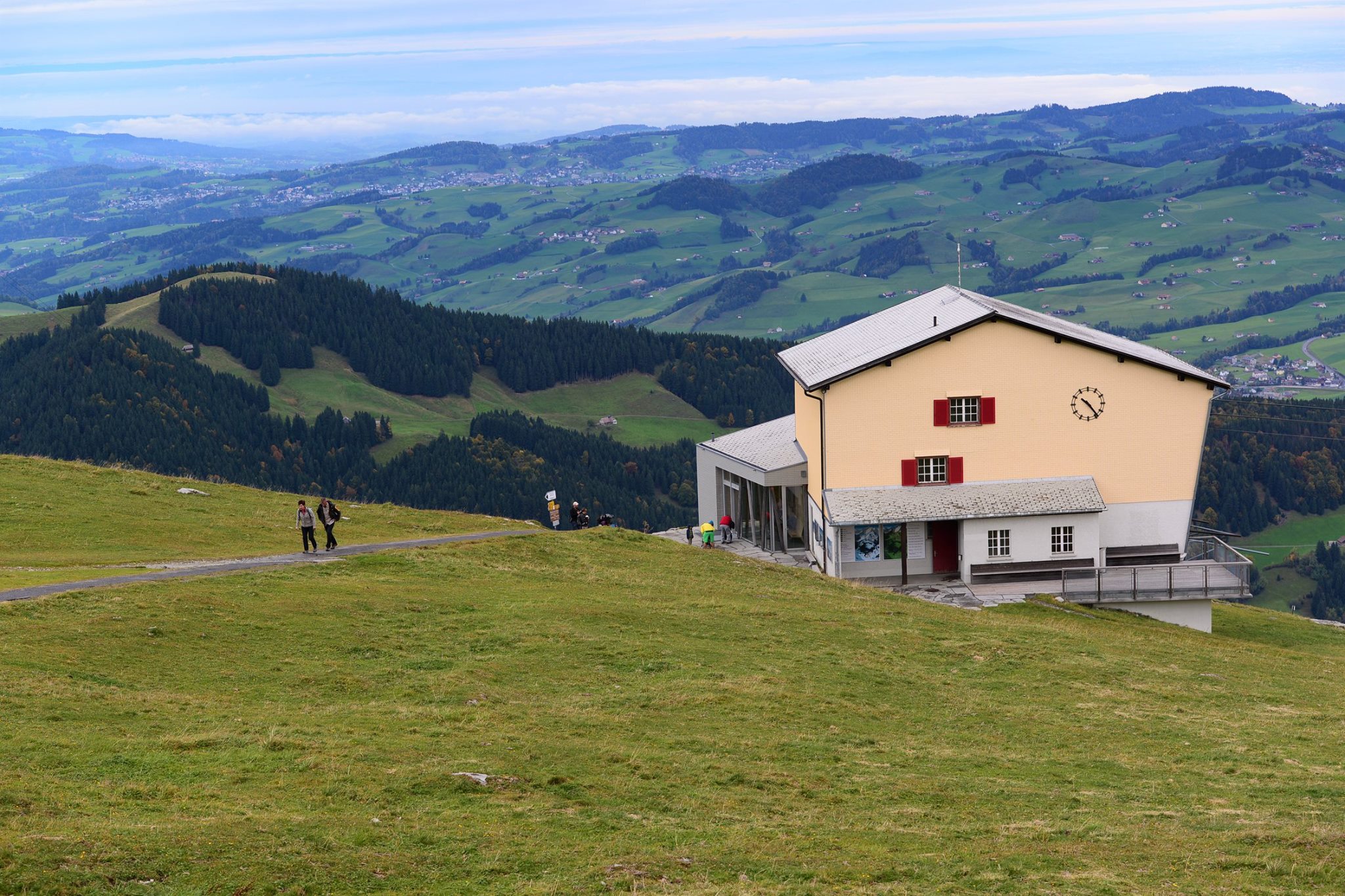 18077176_1779309979064659_5710751717938263576_o