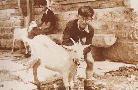 14731123_1085936254856602_176090195267038570_n