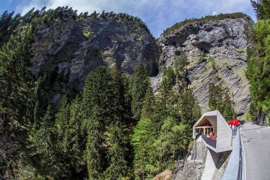 csm_Viamala_Terrasse_Schlucht_1500x1000_baea741d20