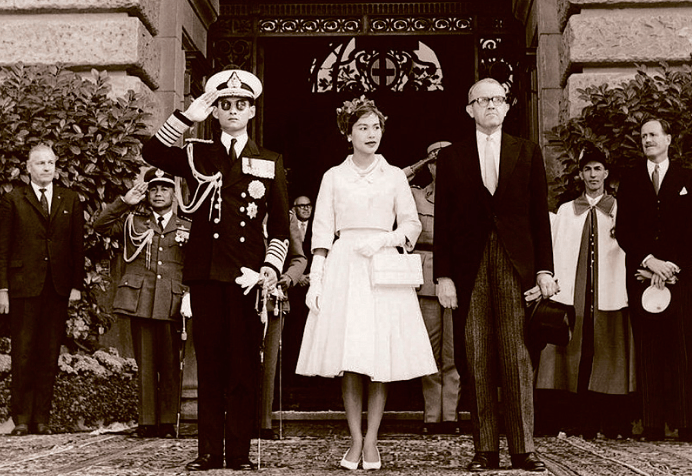 HM-King-Phumipol-Queen-Sirikit-on-State-visite-in-Bern-CH-1960-1