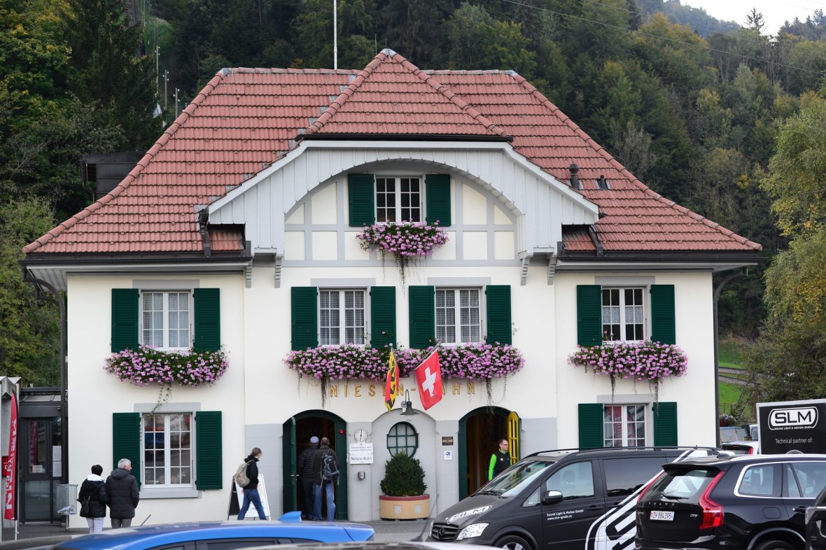 27164767_1917990228529966_8145441693123860836_o