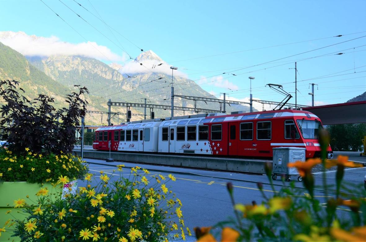 26757920_1910681092594213_6646762439855533043_o