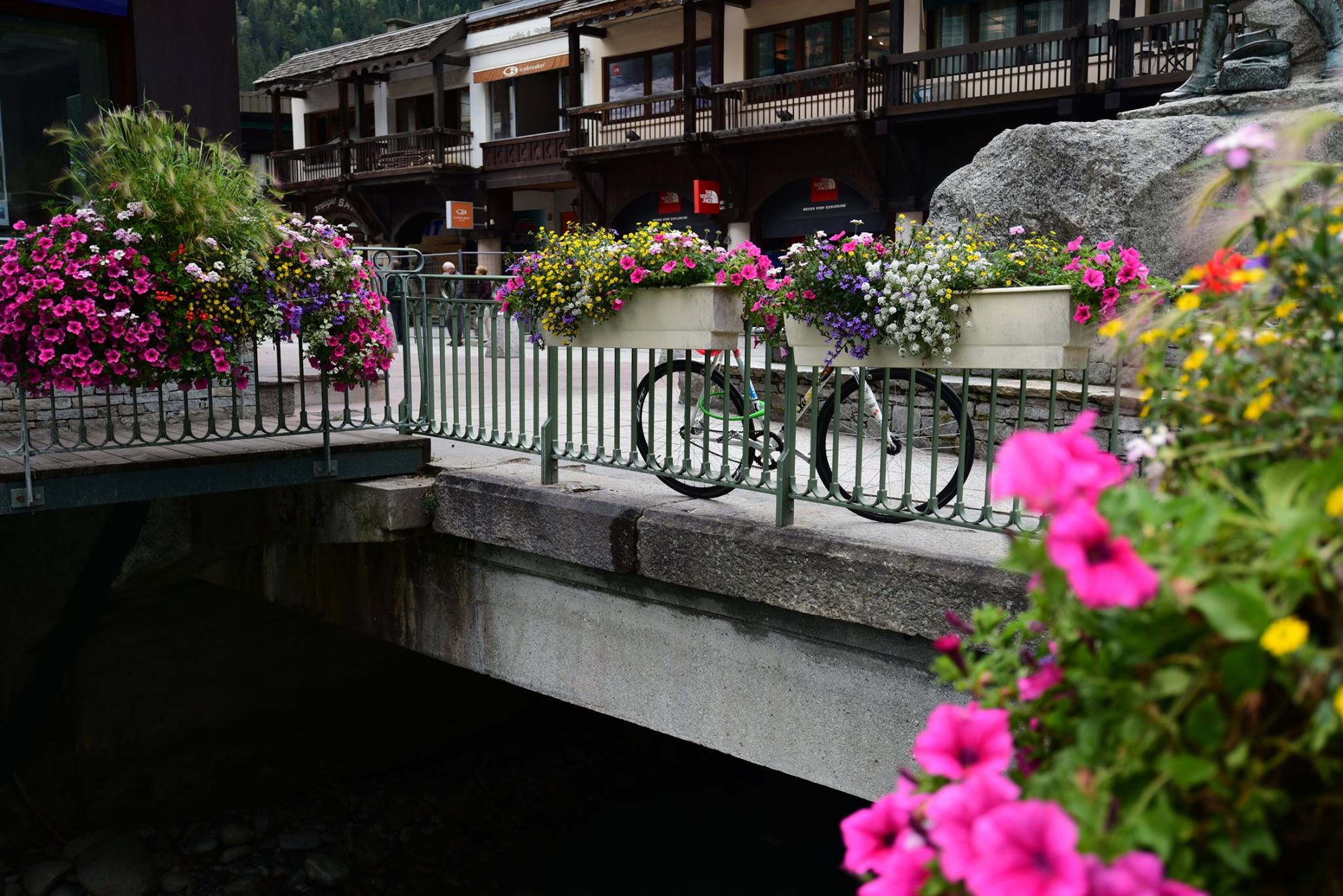 33074648_1976824269313228_5476217313969569792_o