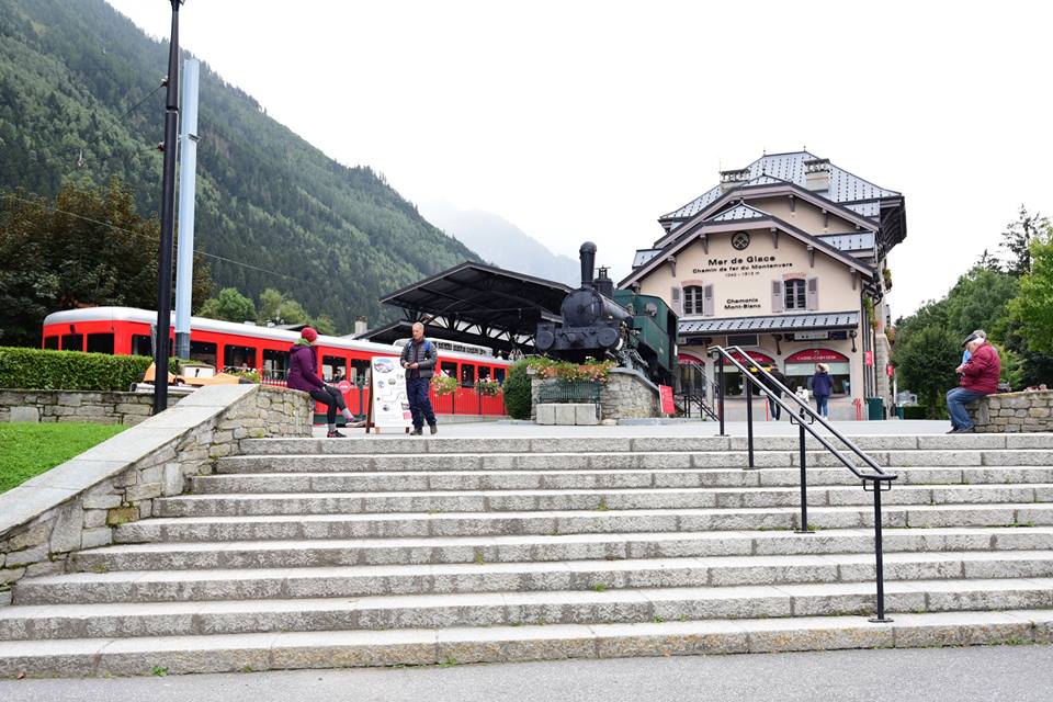 33079980_1976836012645387_1844055405517340672_n