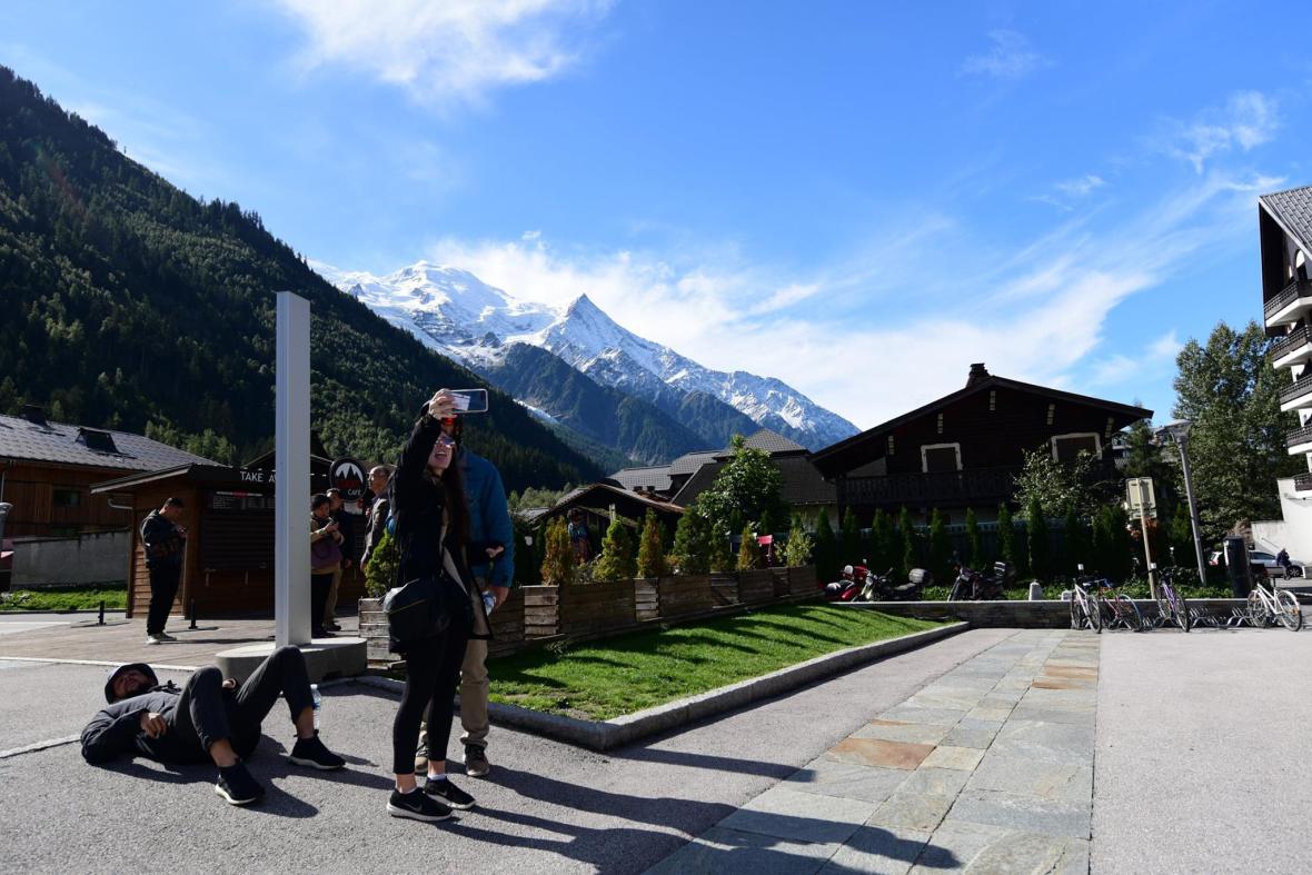 33094429_1976825345979787_5173498230717022208_o