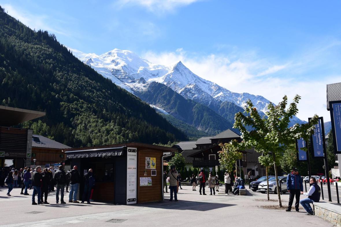 33106969_1976825299313125_7778007879805566976_o