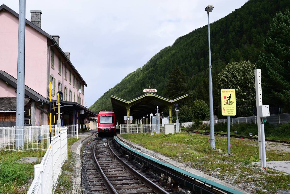 33173097_1976836075978714_8838915671510220800_o