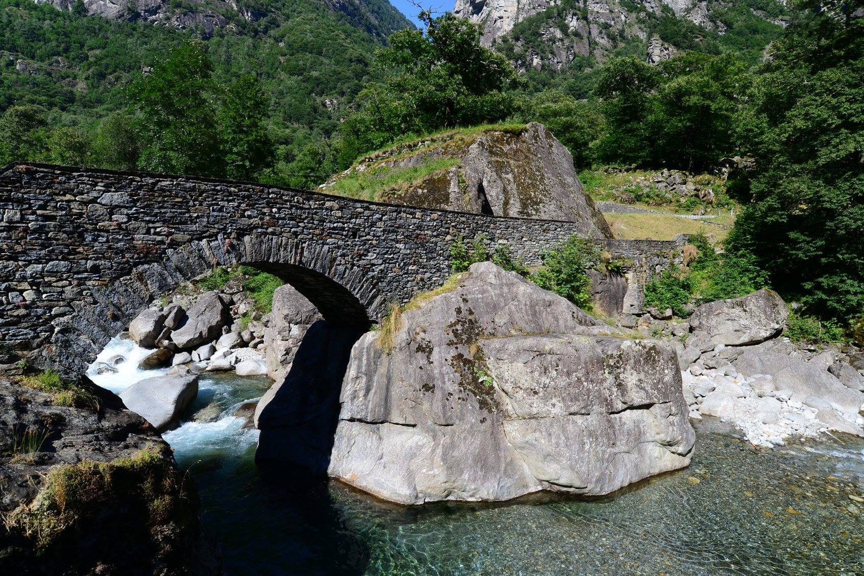 35514128_1993931937602461_7582442329303154688_o