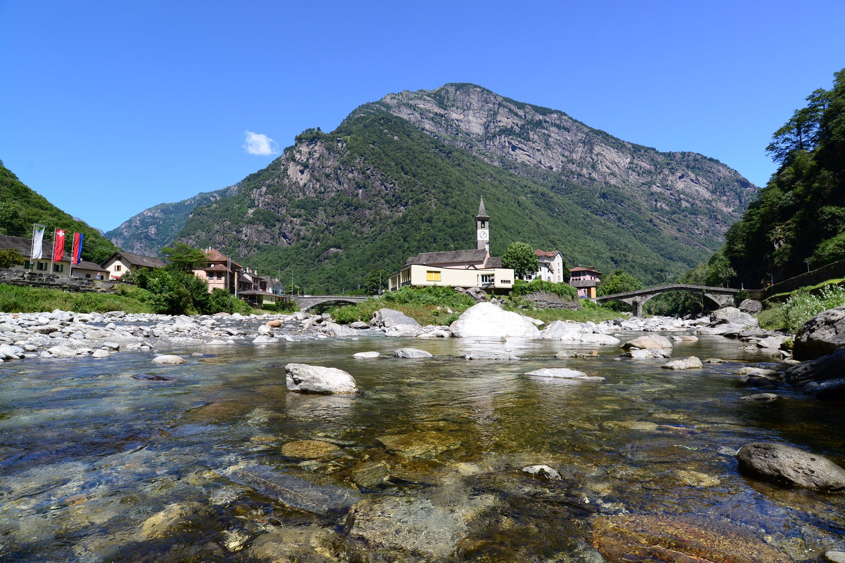 35558030_1993951294267192_7138183586653405184_o