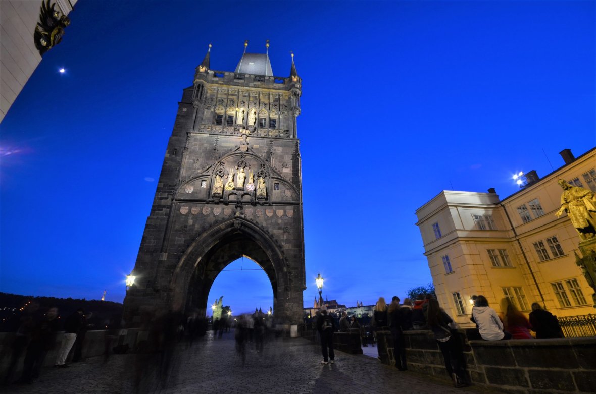 36049429_2000021530326835_4478896405708013568_o