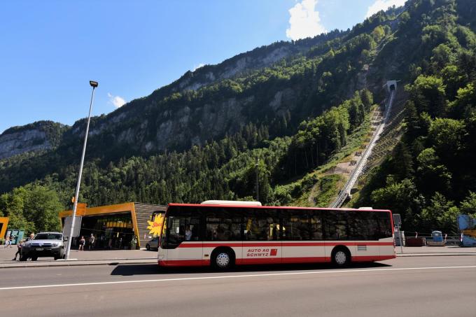 39047137_2056116058050715_6080147367133184000_o