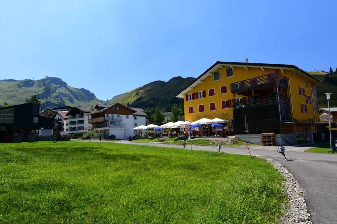 39159209_2057341241261530_6030305186491138048_o