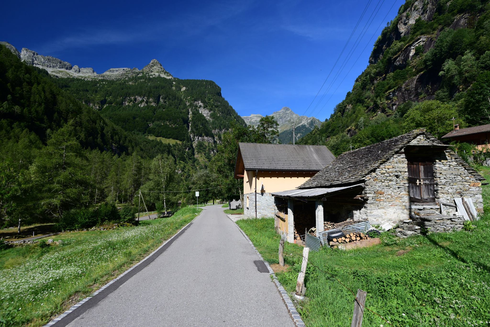 39195308_2059662874362700_5141262319317155840_o