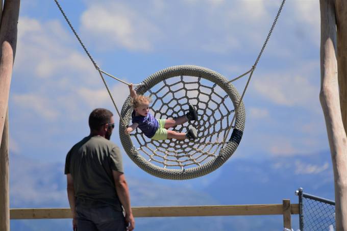 39196797_2057340464594941_950018303126929408_o