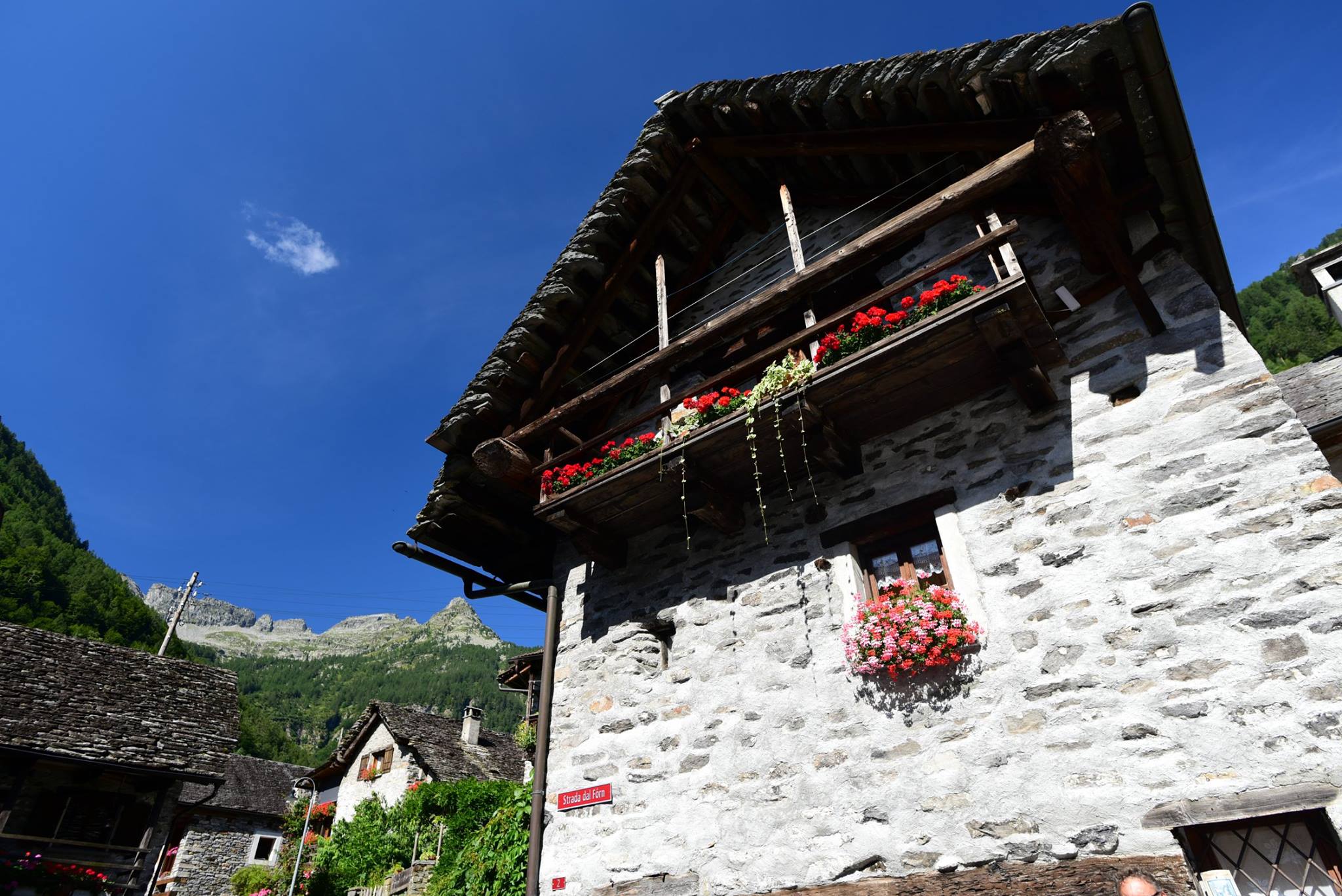 39229174_2059664097695911_4171707511335813120_o