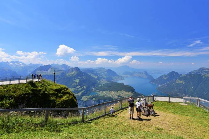 39234677_2057340747928246_7576327734687694848_o