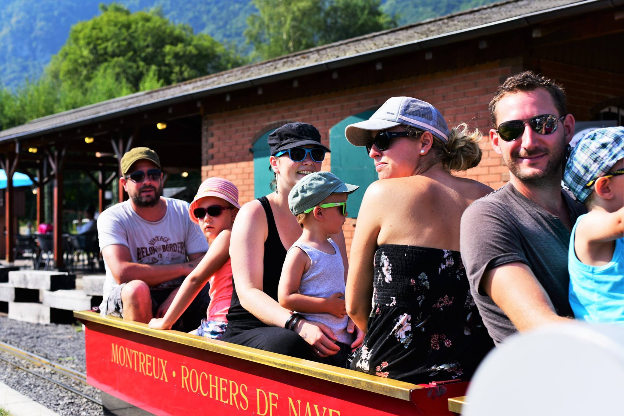 39441590_2063014644027523_7034006242901098496_o