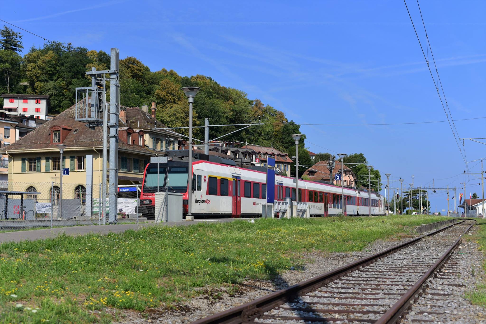 39568556_2063014277360893_2036548697193447424_o