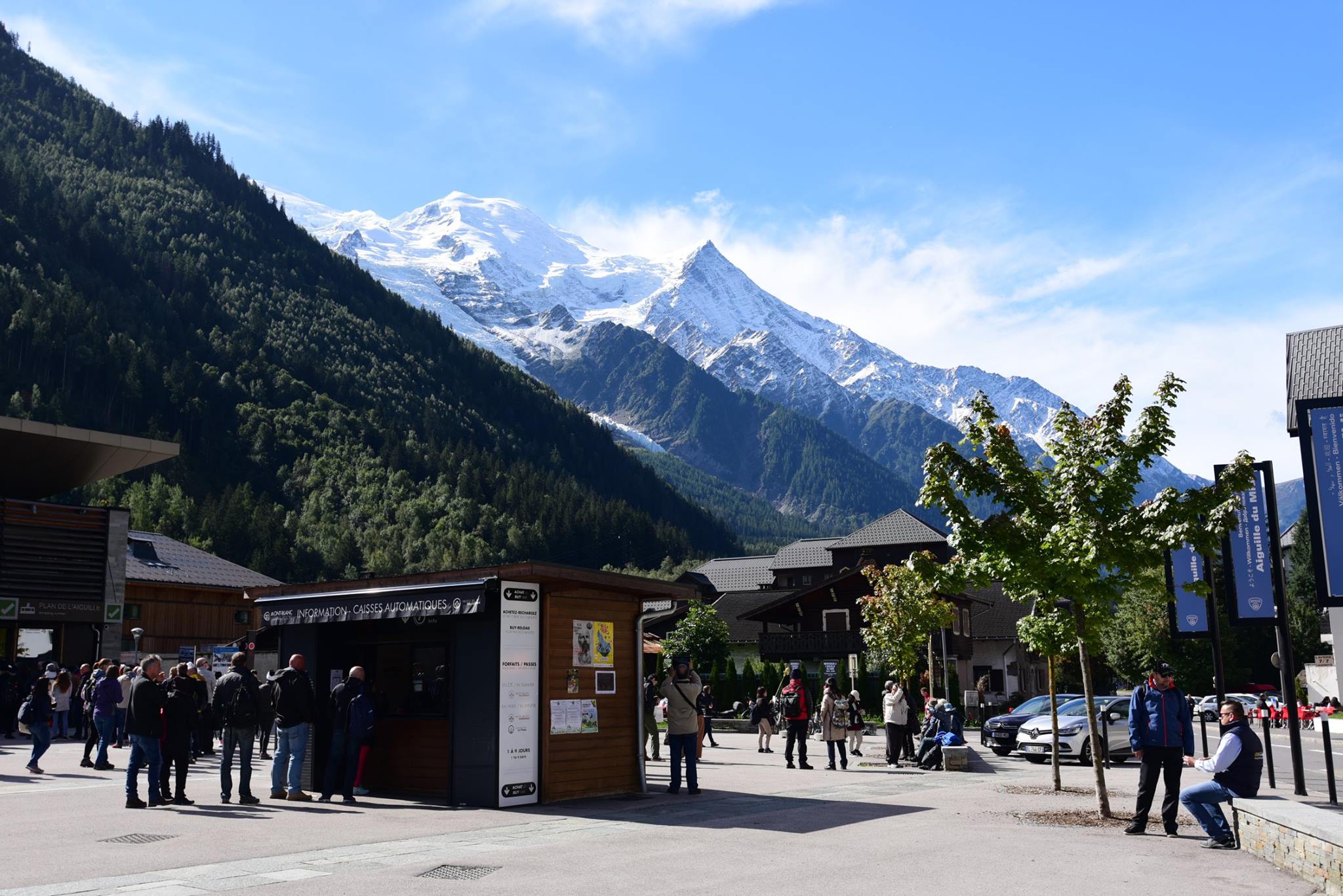 40131278_2071137439881910_251967181292568576_o