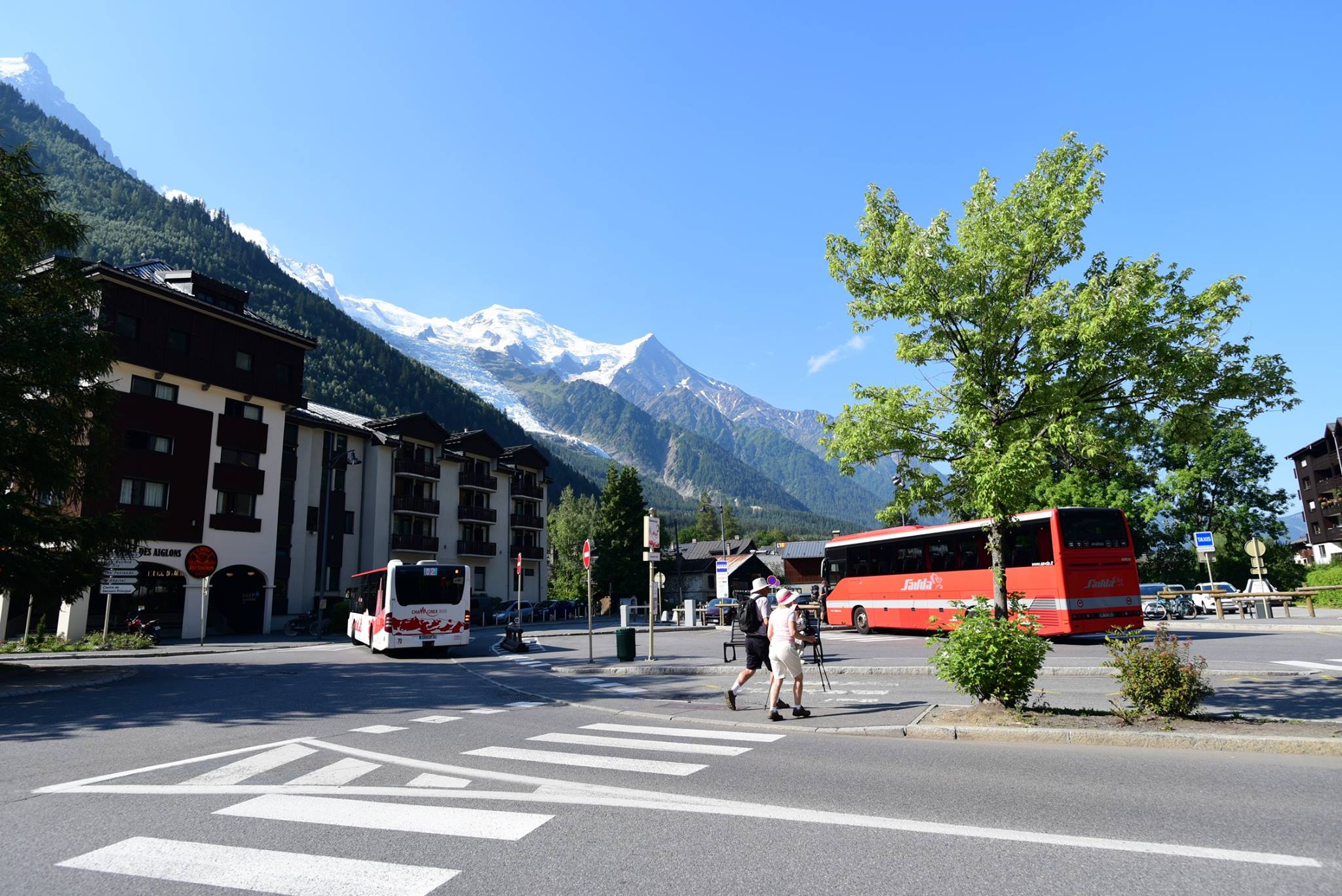 40234953_2071136283215359_126579592520531968_o