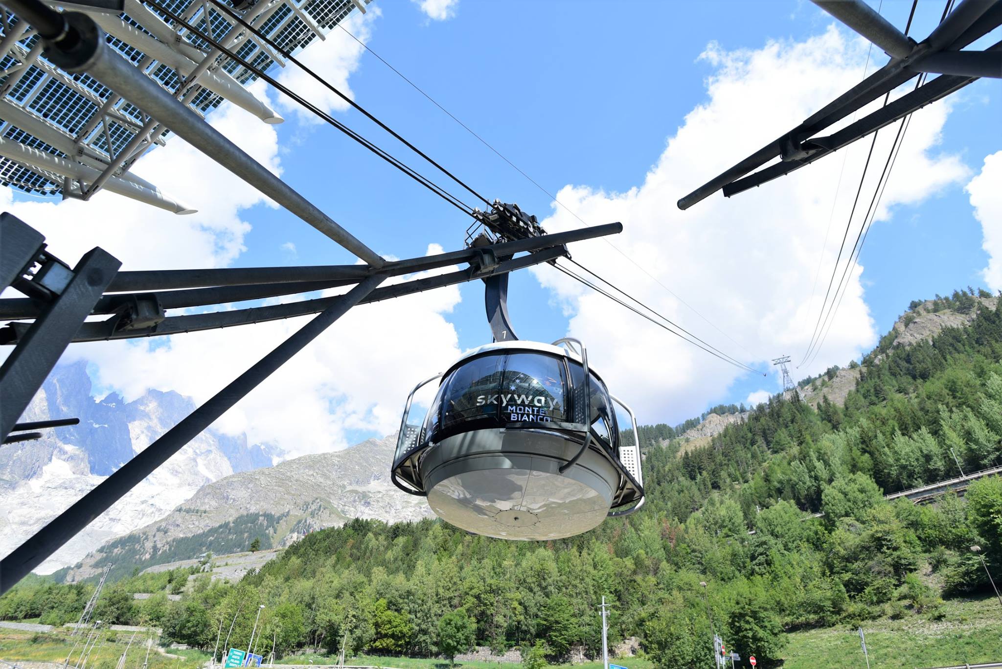 40253711_2071136619881992_1864420285009100800_o