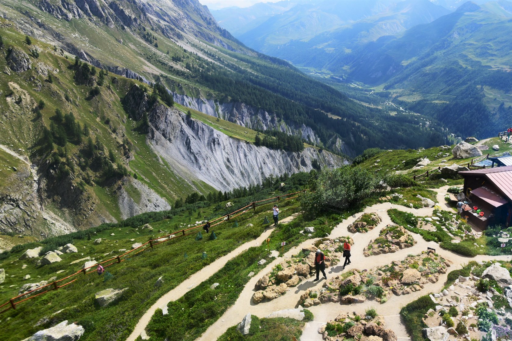 40302238_2071137149881939_4130145701222940672_o