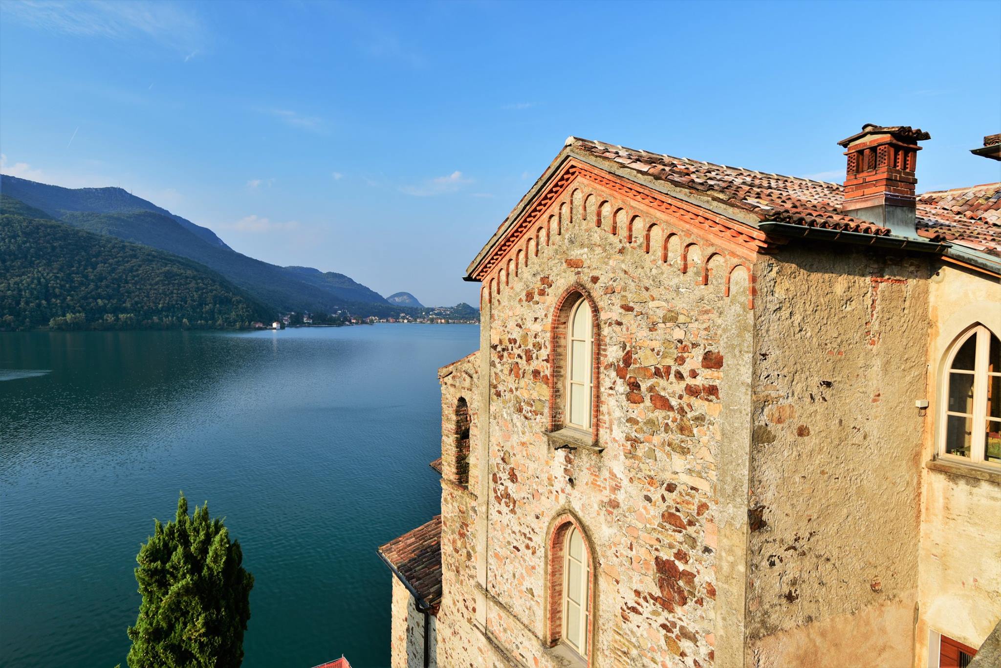 40352597_2072915309704123_2342726882681683968_o