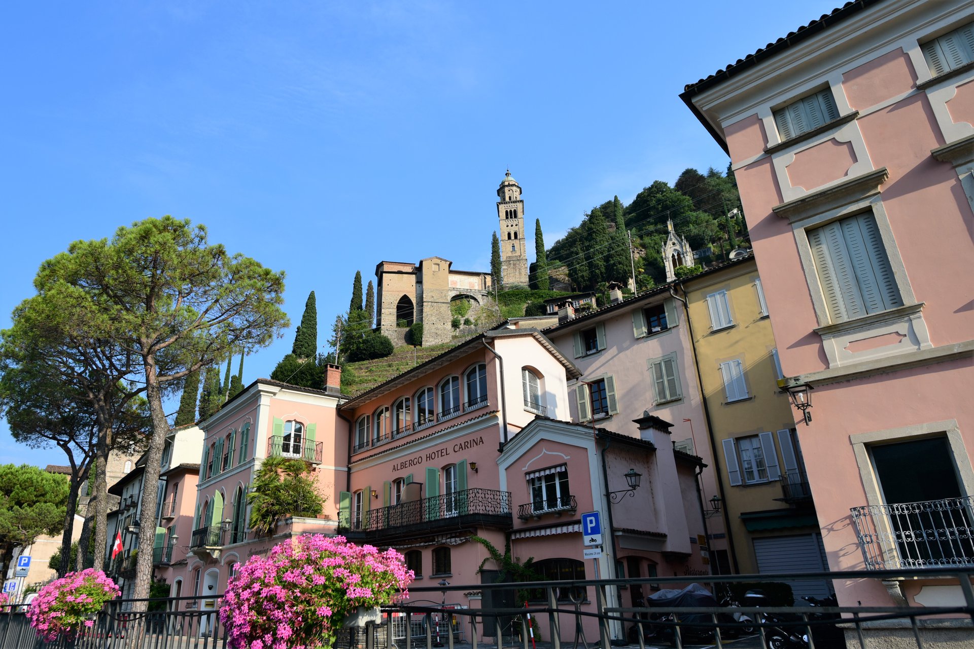 40406199_2072915823037405_2341802605719584768_o