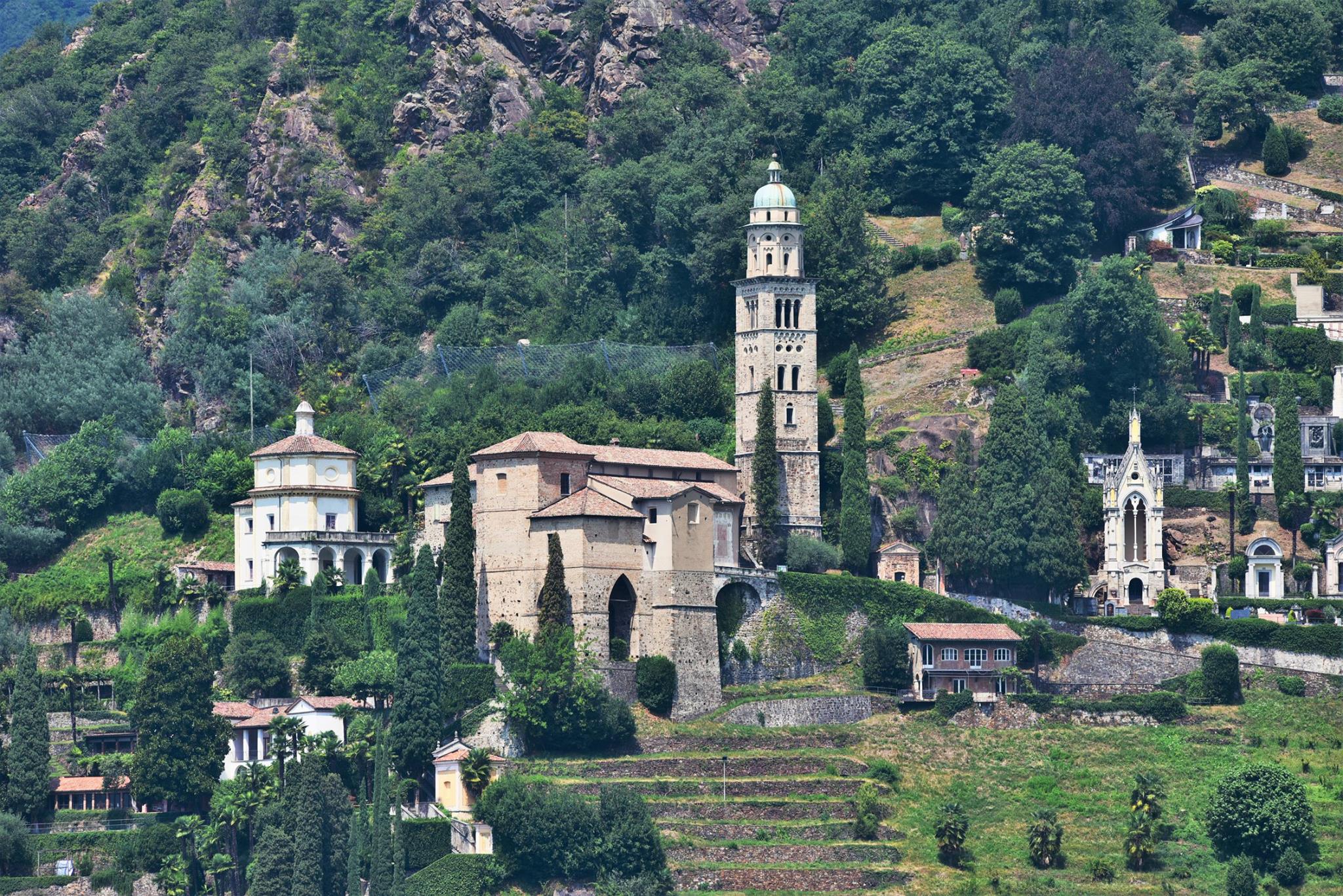 40409981_2072916329704021_1051152774219169792_o