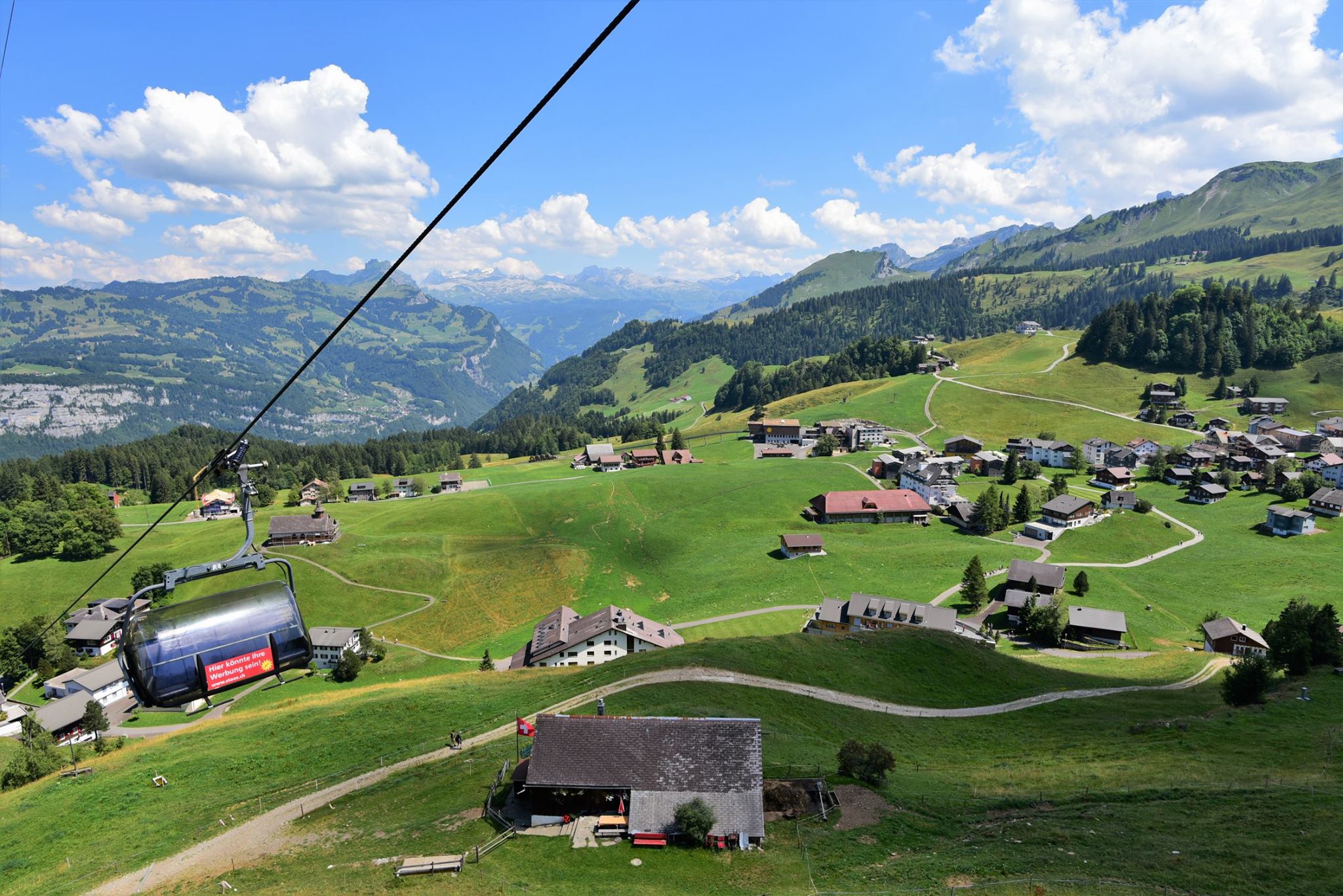 39186613_2057341061261548_8300966757078663168_o