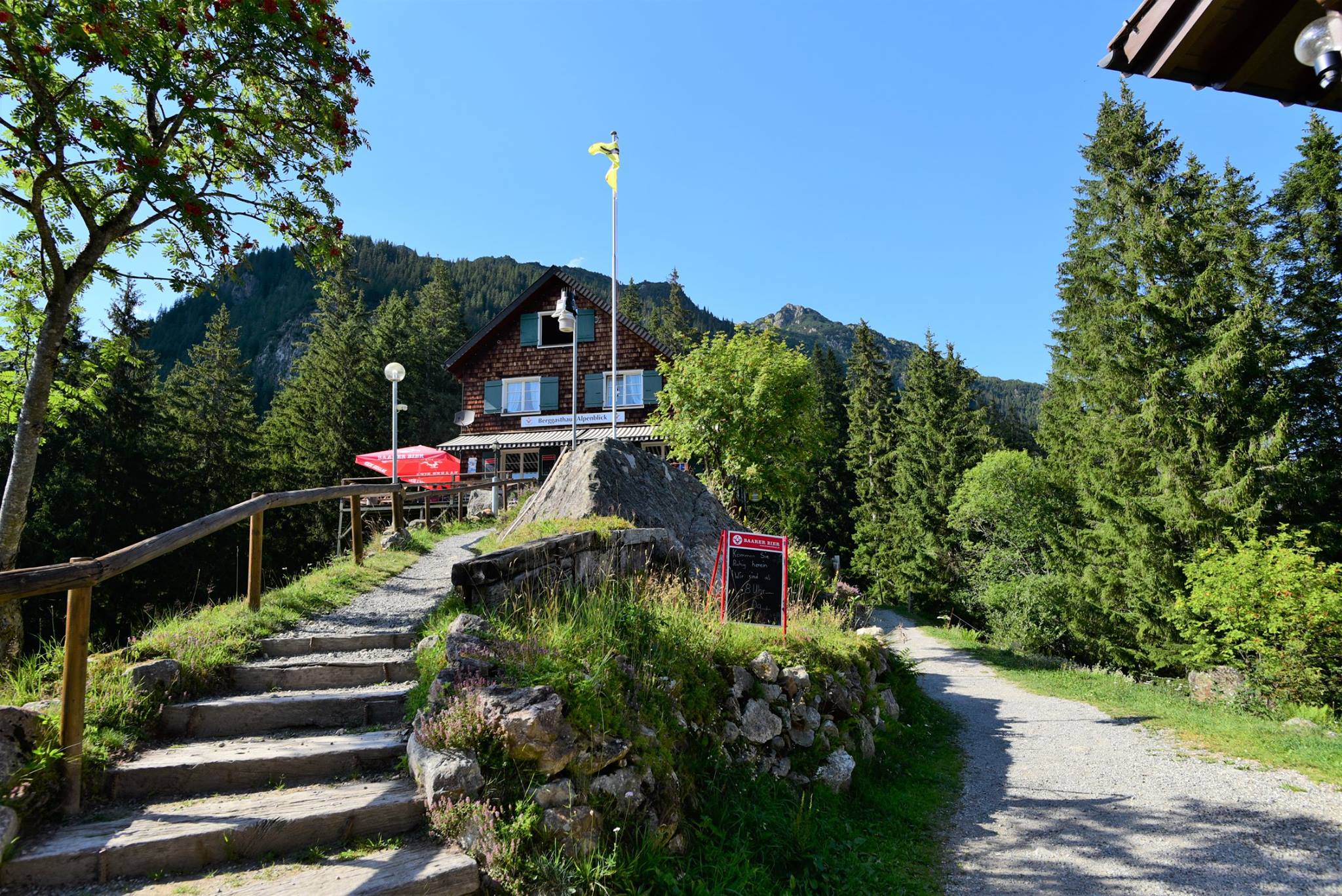 41453404_2079175192411468_6666631121406525440_o