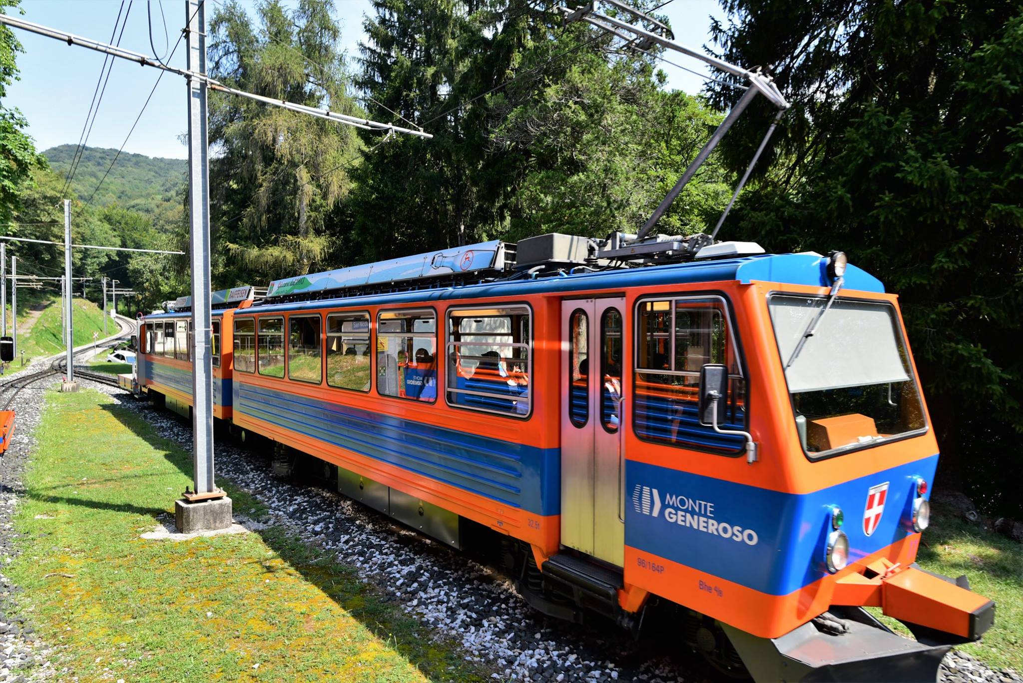 42058735_2084363918559262_3102176623596666880_o