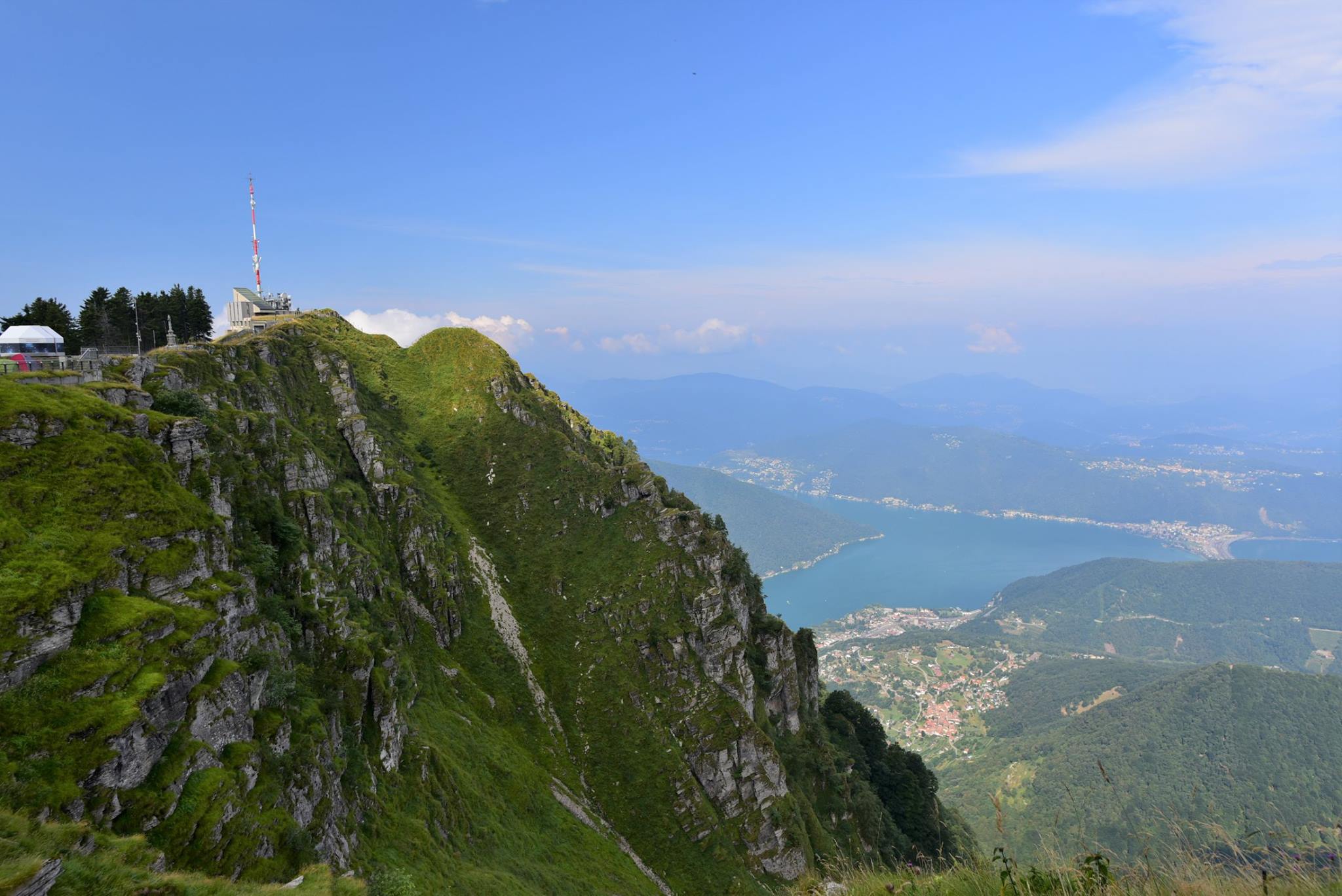 42124221_2084363418559312_624538367106744320_o