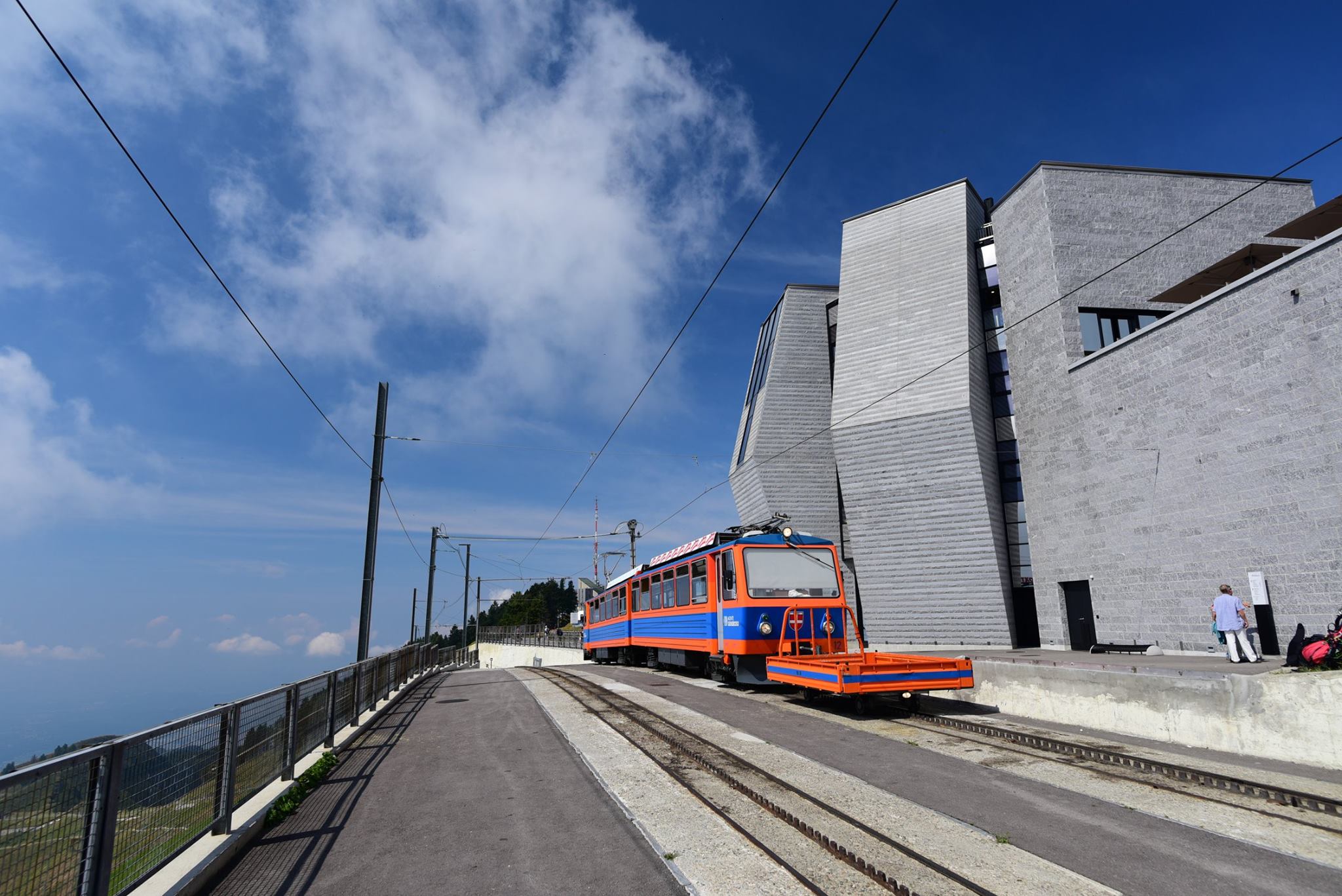 42182237_2084377865224534_3180036314724564992_o