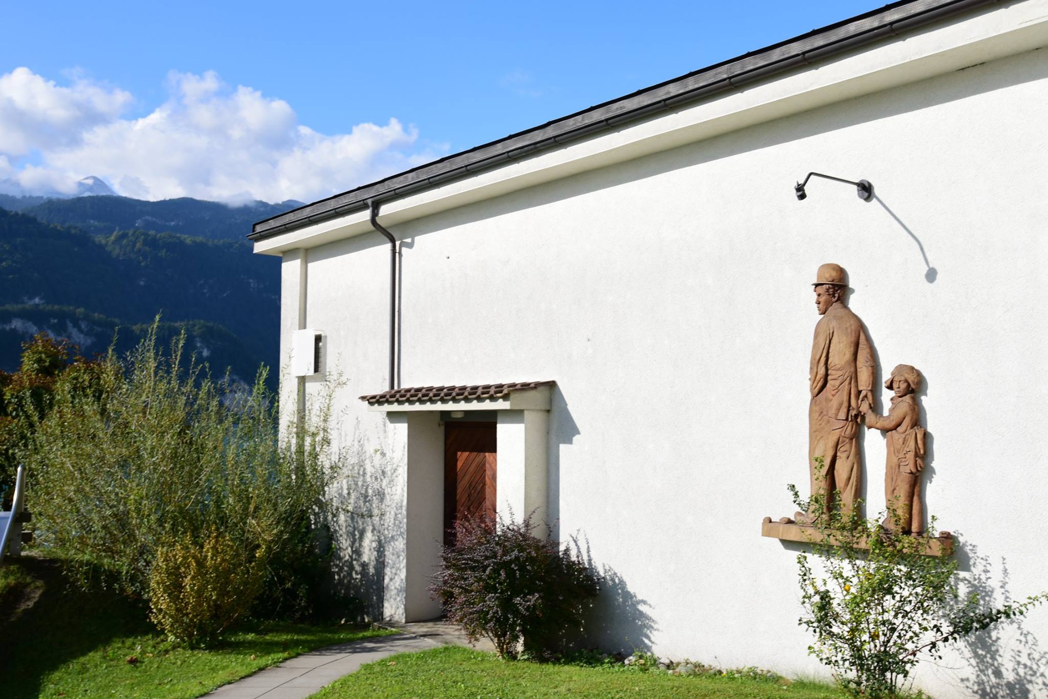 45233665_2110779439251043_4015932904390524928_o